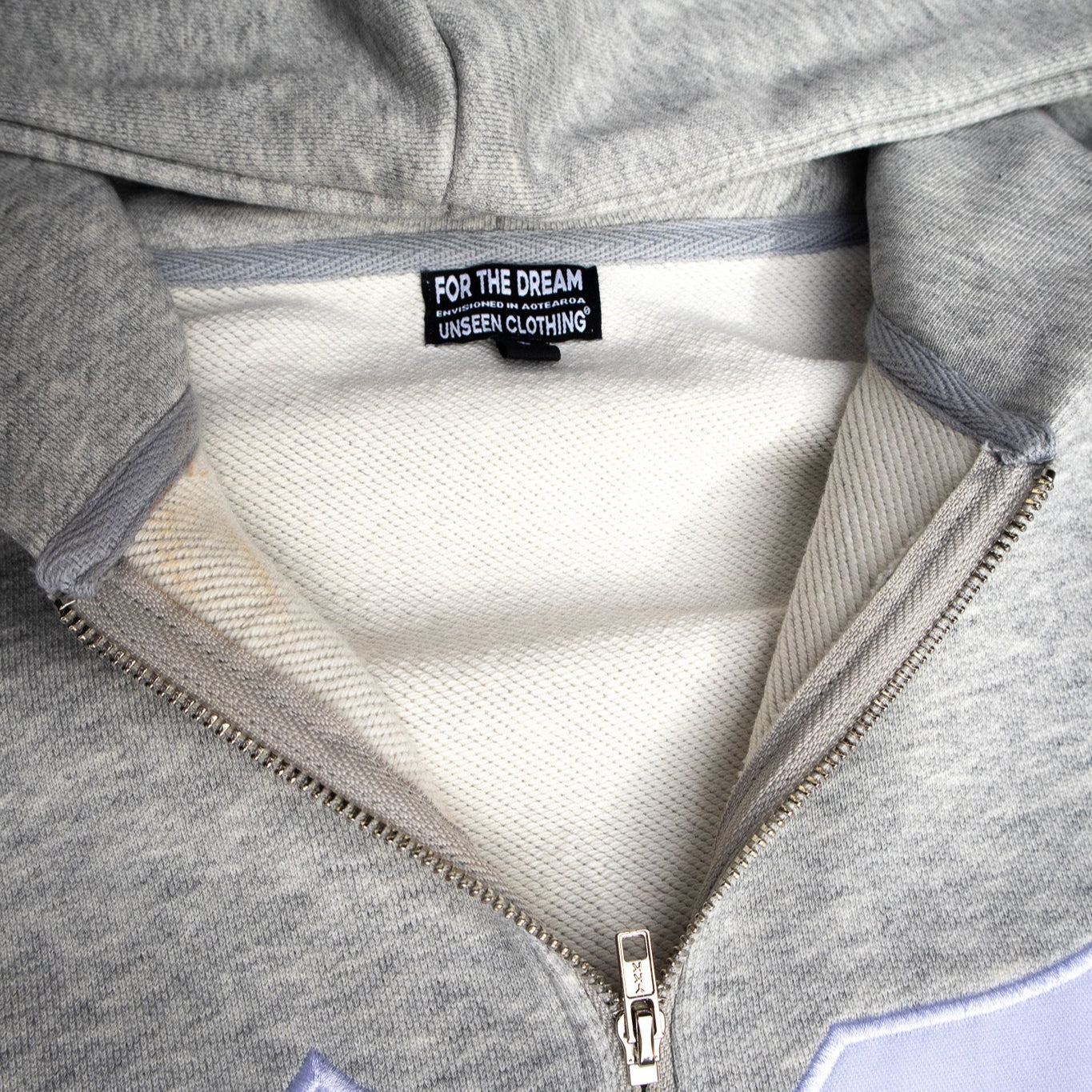 MĀHINAHINA "US" HEAVY HOOD